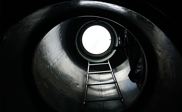 受限空間.jpg 受限空間.jpg